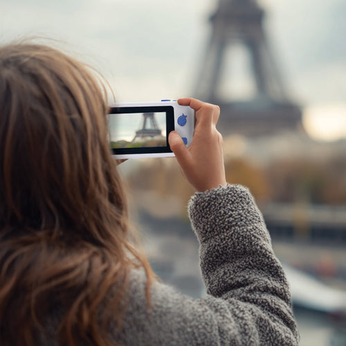 This is a digital camera designed for children, featuring bright colors. It is licensed under a fun and educational theme, making it ideal for young users. Features include an LCD screen, image filters, and built-in games. Perfect for kids looking to explore photography.